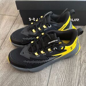 Under Armour boys Black and Yellow Athletic Shoes
